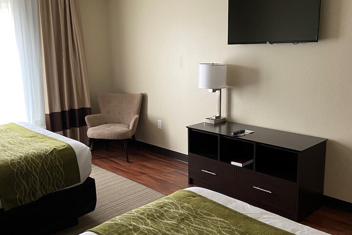 Room 12 of 53