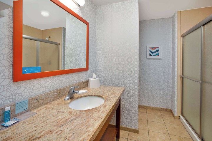 Hampton Inn Clinton IA