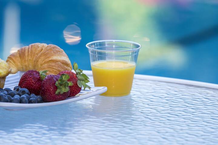 Breakfast/Coffee Service 48 of 54