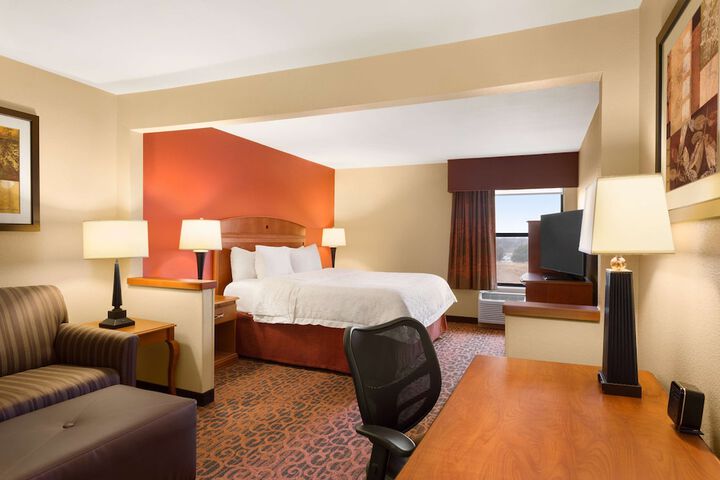 Room 13 of 26