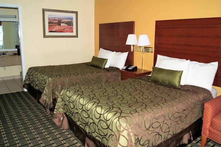 Room 13 of 38