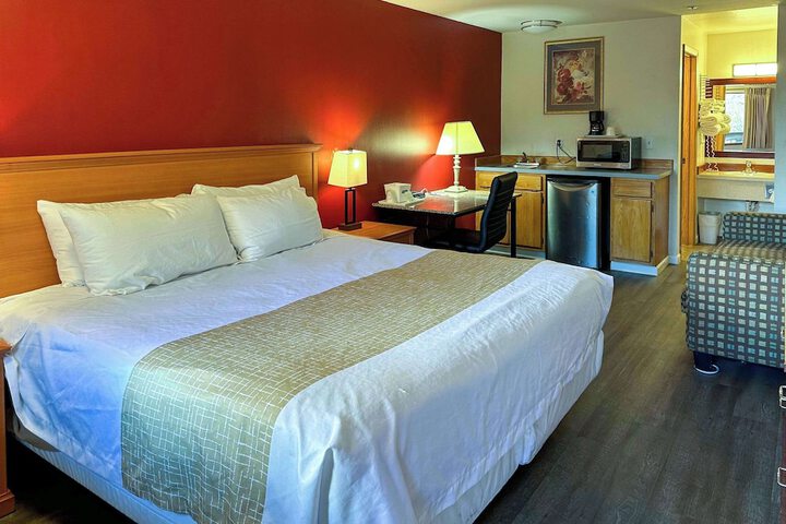 Room 2 of 34