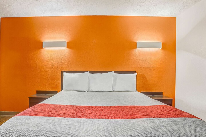 Room 30 of 36