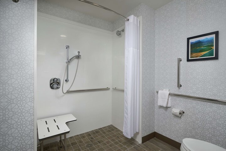 Room 14 of 31