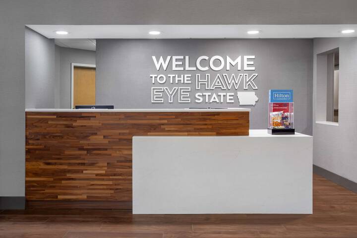 Hampton Inn Iowa City / Coralville