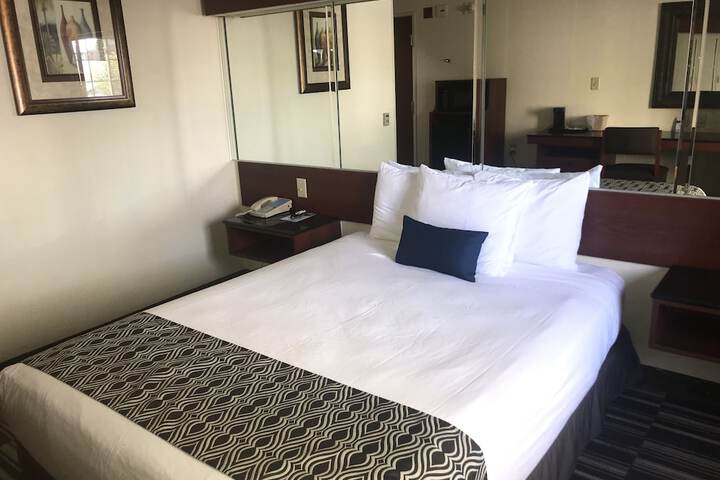 Room 40 of 67