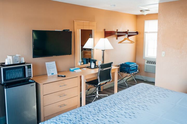 Room 38 of 54