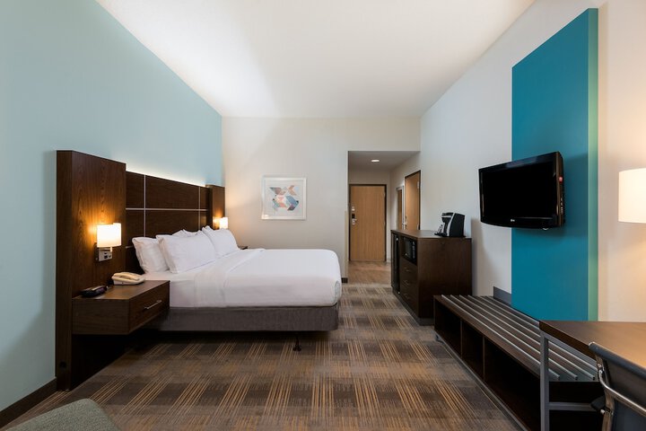 Holiday Inn Express & Suites Grenada by IHG