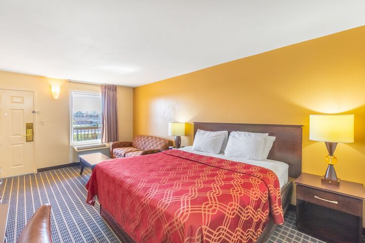 Room 9 of 20