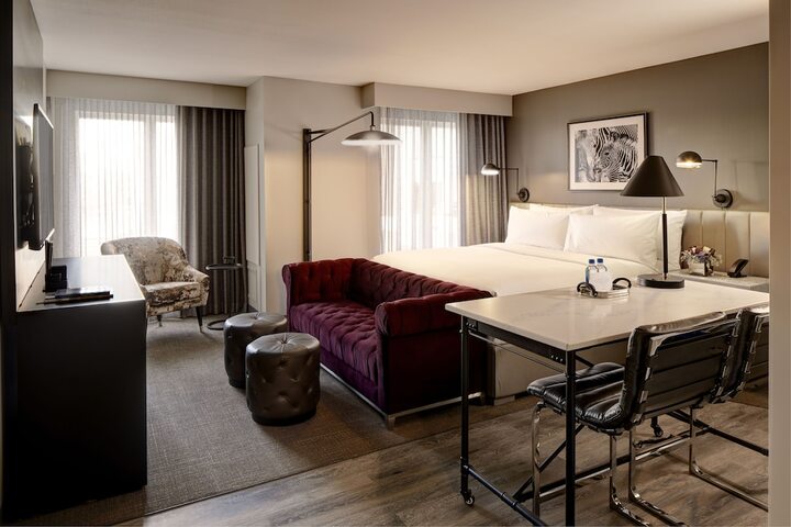 Room 30 of 52