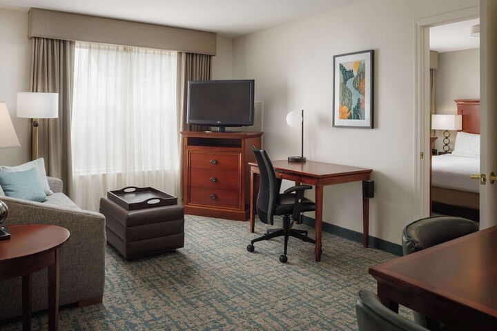 Room 17 of 38
