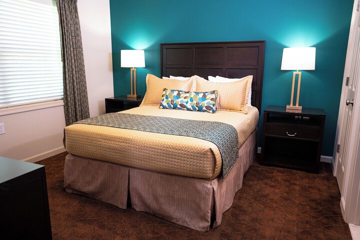 Room 32 of 61
