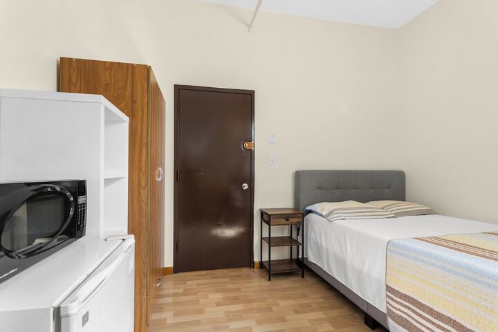 Room 41 of 49