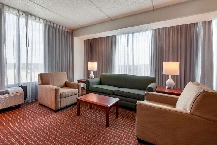Room 50 of 65