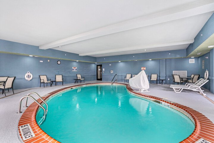 Holiday Inn Express Suites Van Buren-Ft Smith Area by IHG