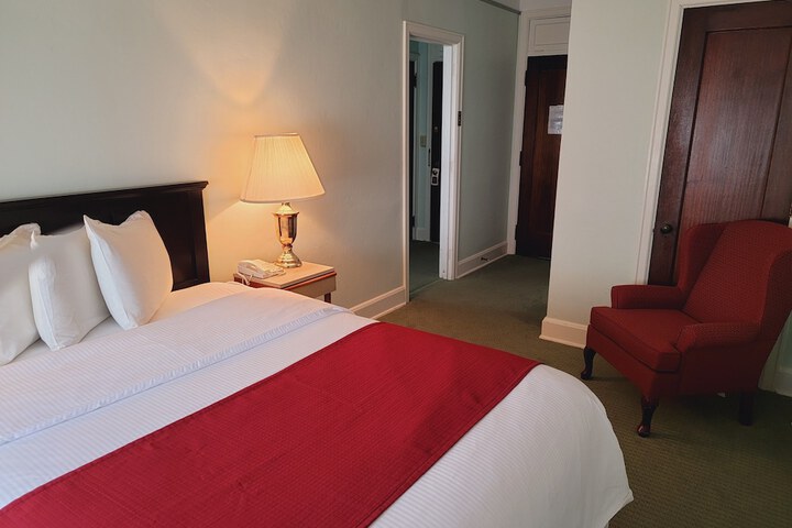 Room 22 of 43