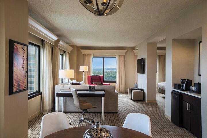 Room 52 of 161