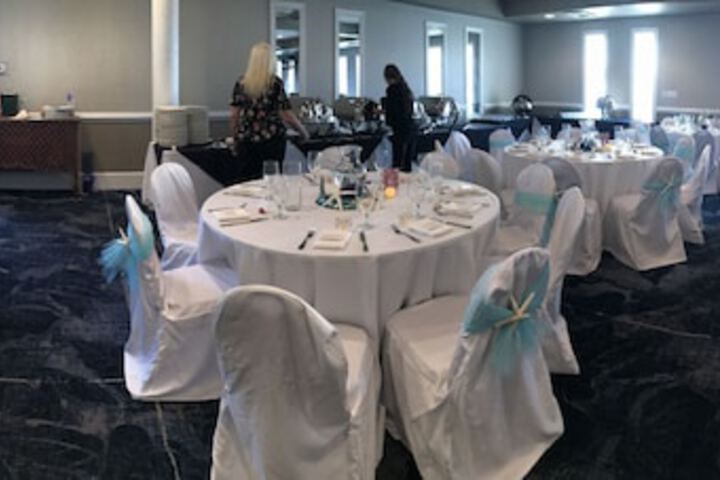 Ballroom/Hall 68 of 79