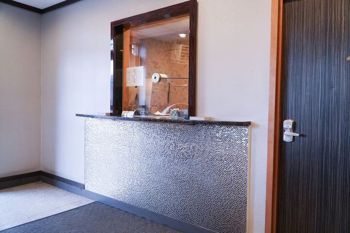 Hotel 3 of 27