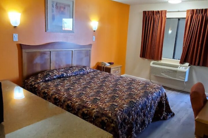 Room 73 of 154