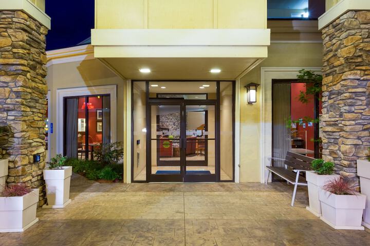 Hotel 4 of 46
