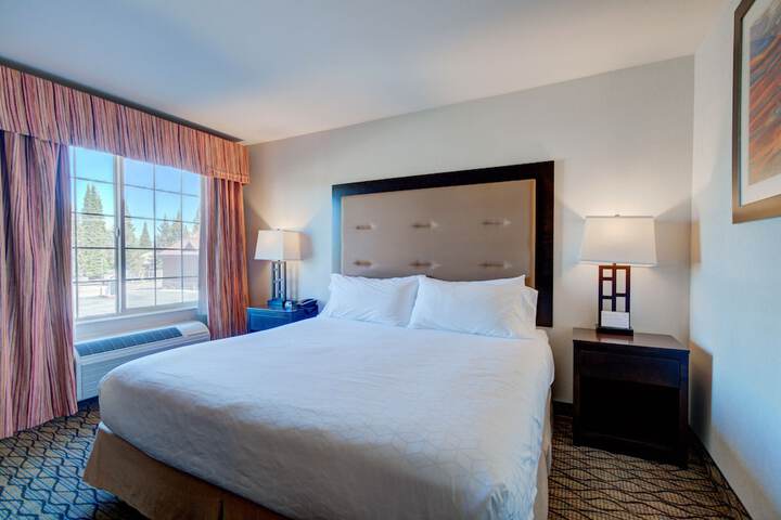Holiday Inn West Yellowstone by IHG.