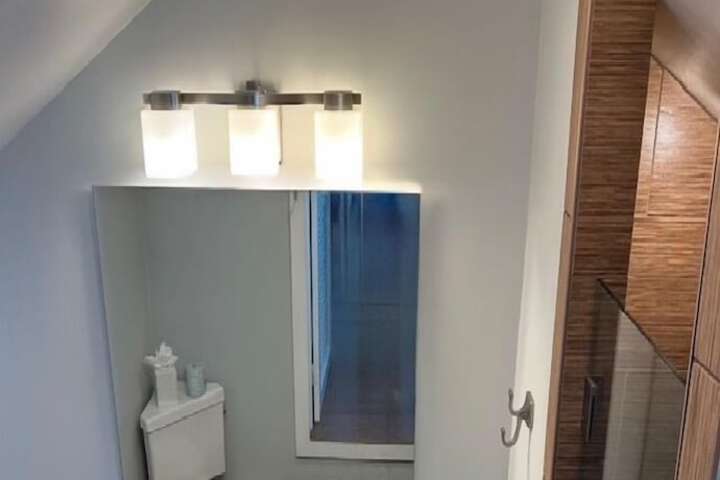 Room 176 of 259