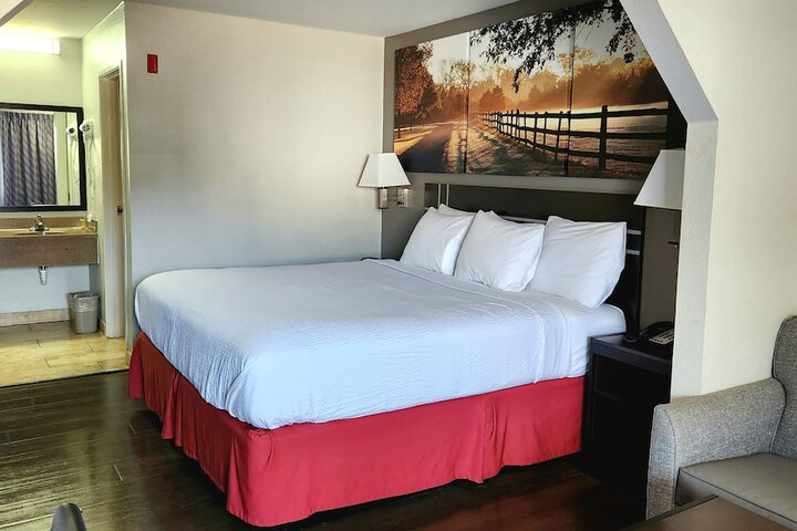 Room 26 of 37