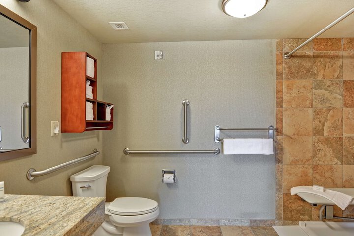 Room 32 of 45