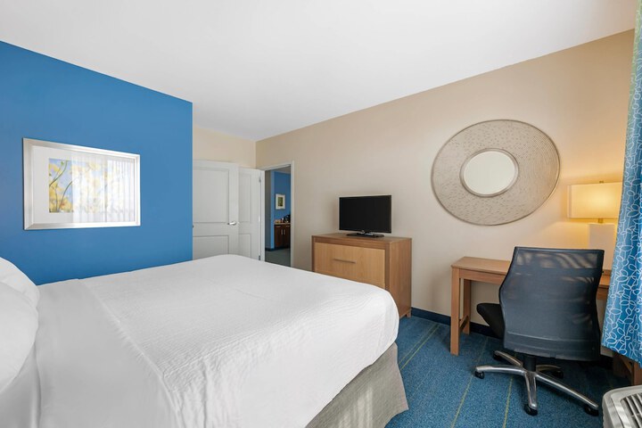 Sleep Inn & Suites Altoona North