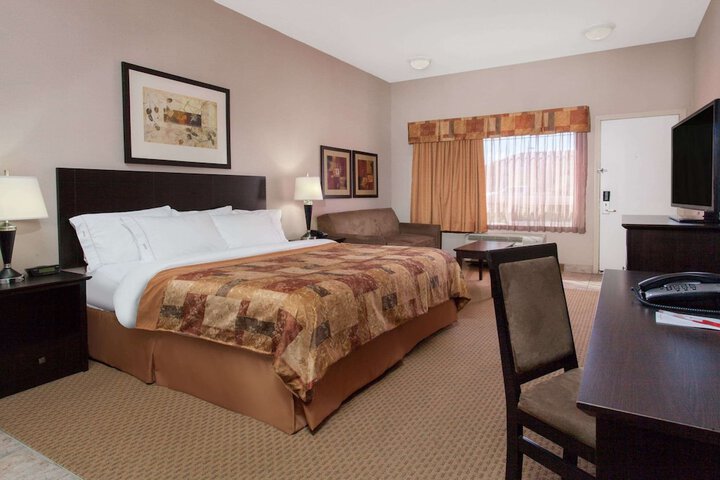 Room 16 of 42