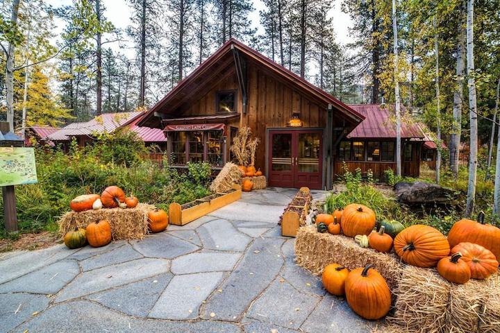 Sleeping Lady Mountain Resort & Spa