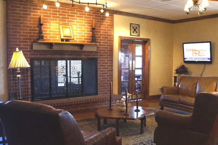Hotel Interior 10 of 33