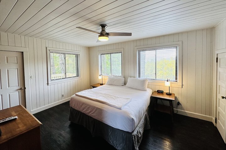 Room 38 of 136