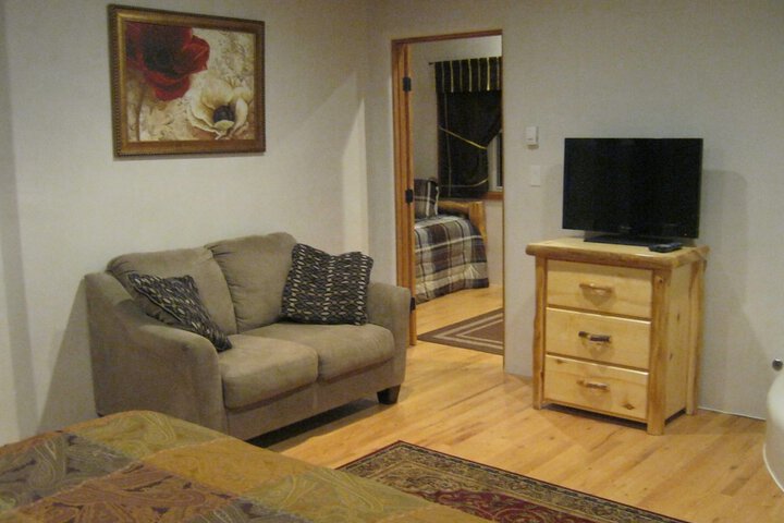 Room 73 of 100