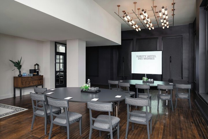 Surety Hotel Autograph Collection