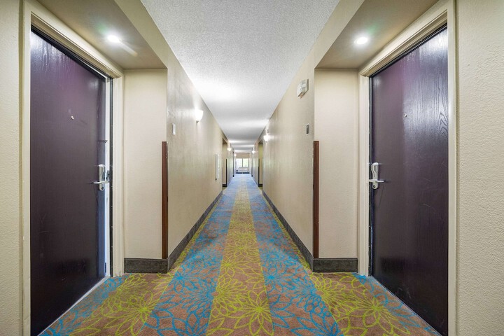 Hotel Interior 11 of 25