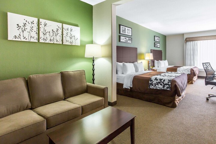 Room 21 of 35