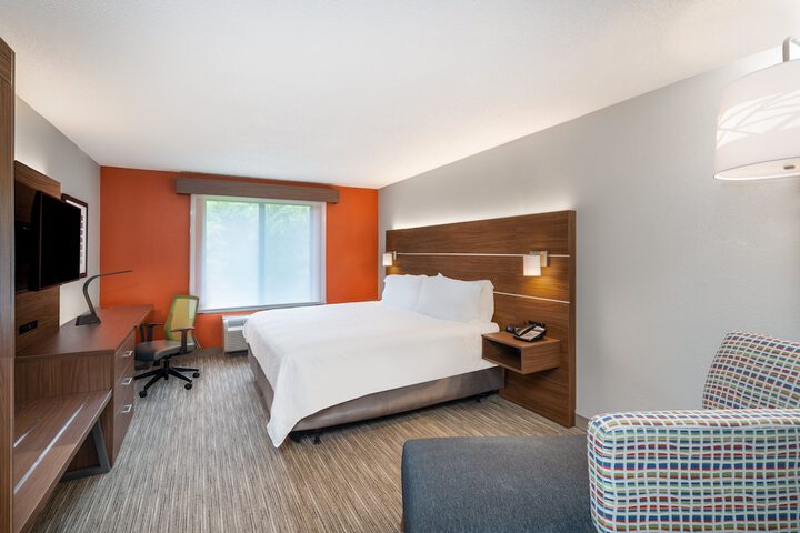 Room 20 of 40