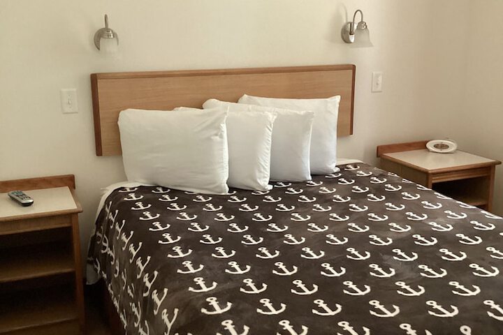 Room 28 of 68