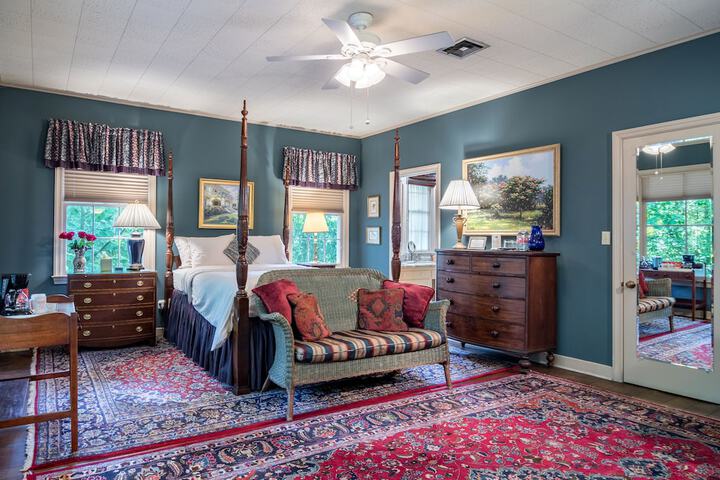 Room 27 of 52