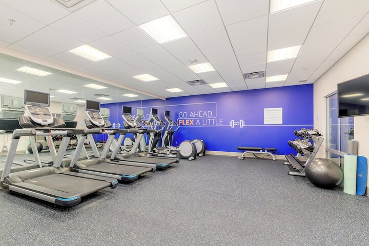 Holiday Inn Express & Suites Medford by IHG