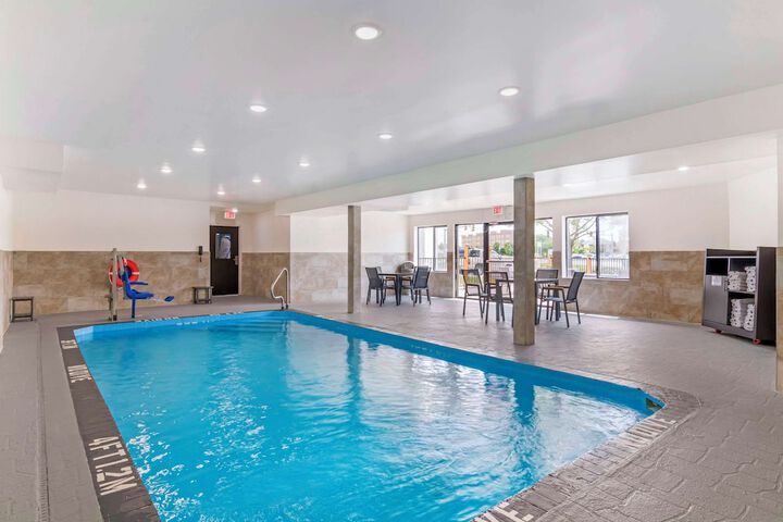 Pool 4 of 34