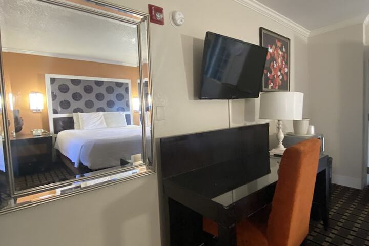 Room 65 of 71