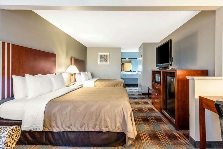 Room 11 of 29