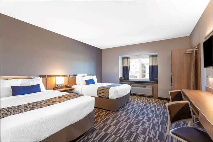 Room 7 of 19