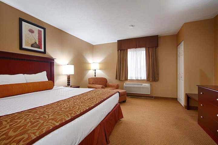 Room 32 of 47