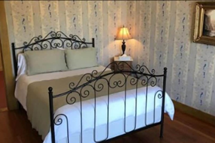 Room 15 of 72