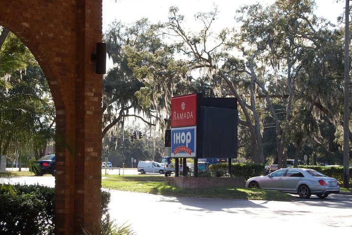 Hotel 2 of 55