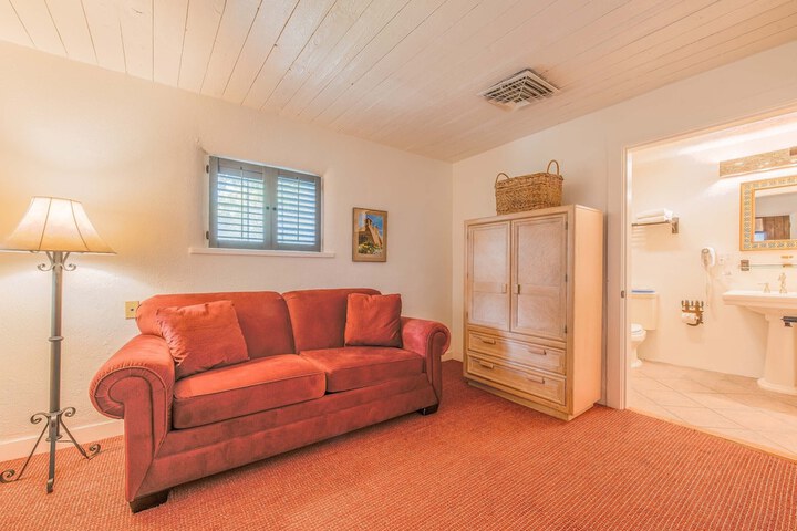 The Historic Taos Inn
